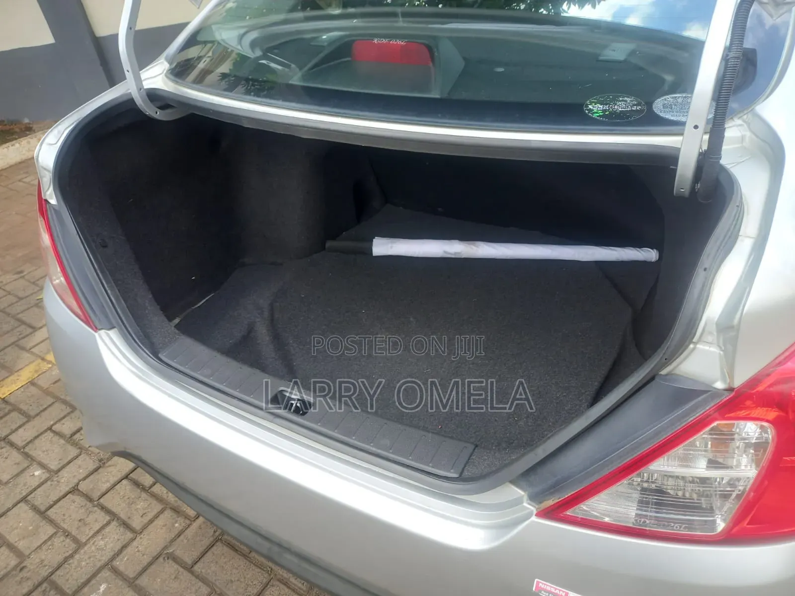 Nissan Latio 1.2 2015 Silver