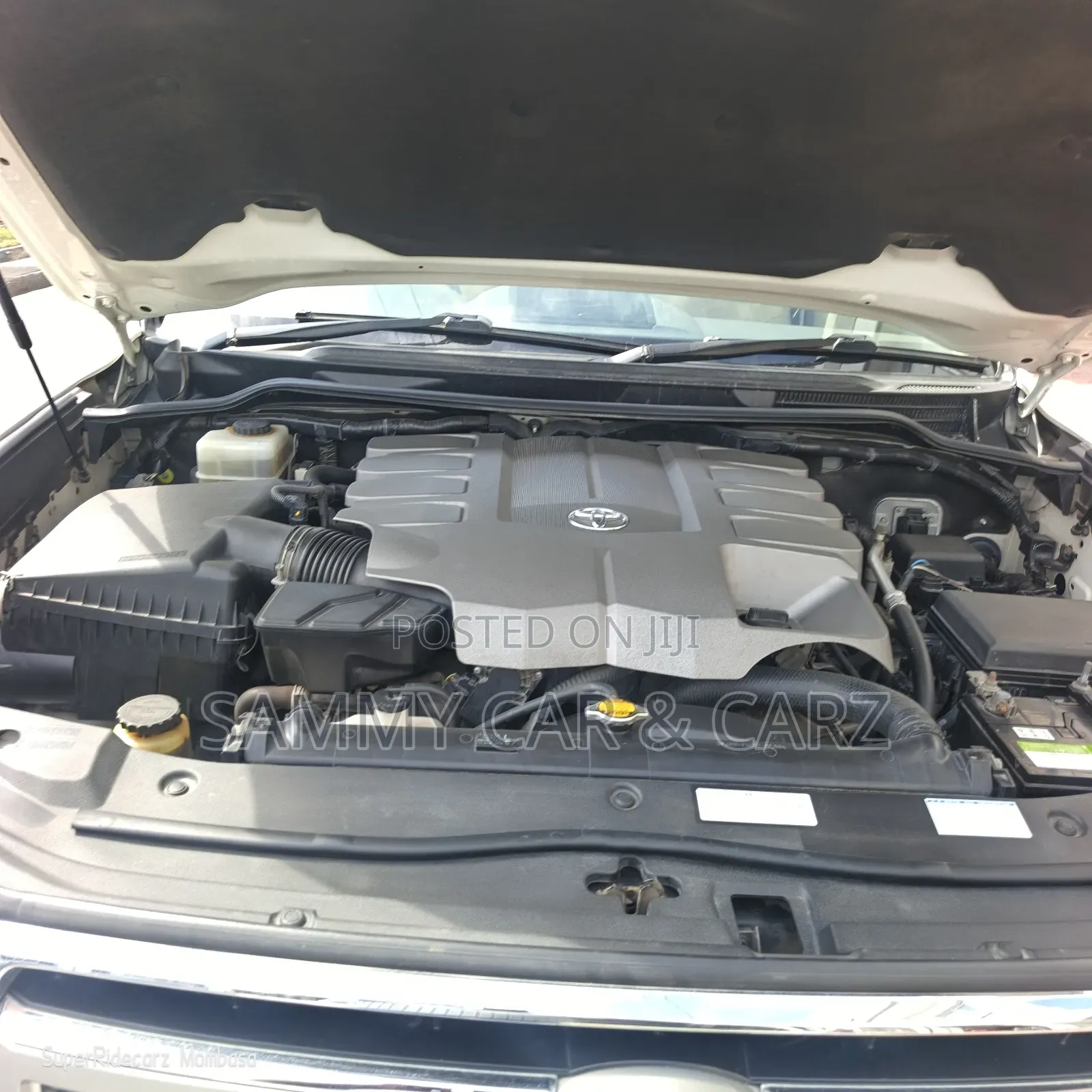 Toyota Land Cruiser 4.6 V8 ZX 2016 Pearl