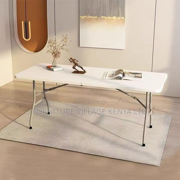 1.8m Folding White Outdoor Portable Plastic Table - thumbnail 3