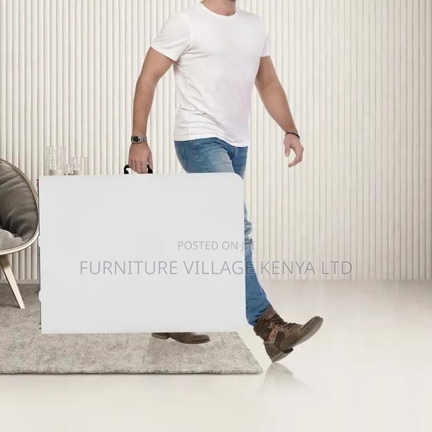 1.8m Folding White Outdoor Portable Plastic Table - thumbnail 4