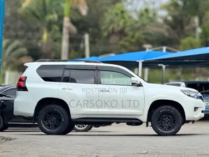 Toyota Land Cruiser Prado 2.8 2019 White