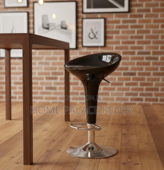 Bar Stool: Kitchen Island Bar Stool With Swivel Function - thumbnail 4