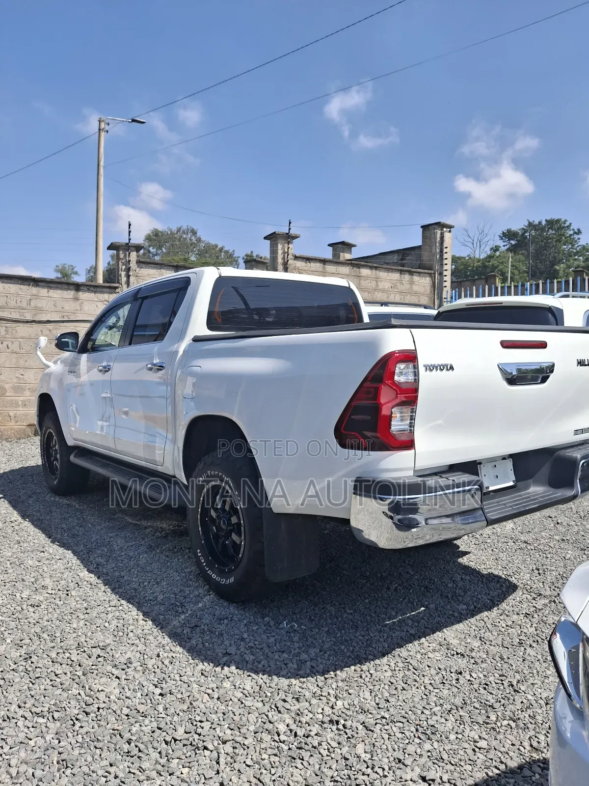 Toyota Hilux 2020 White