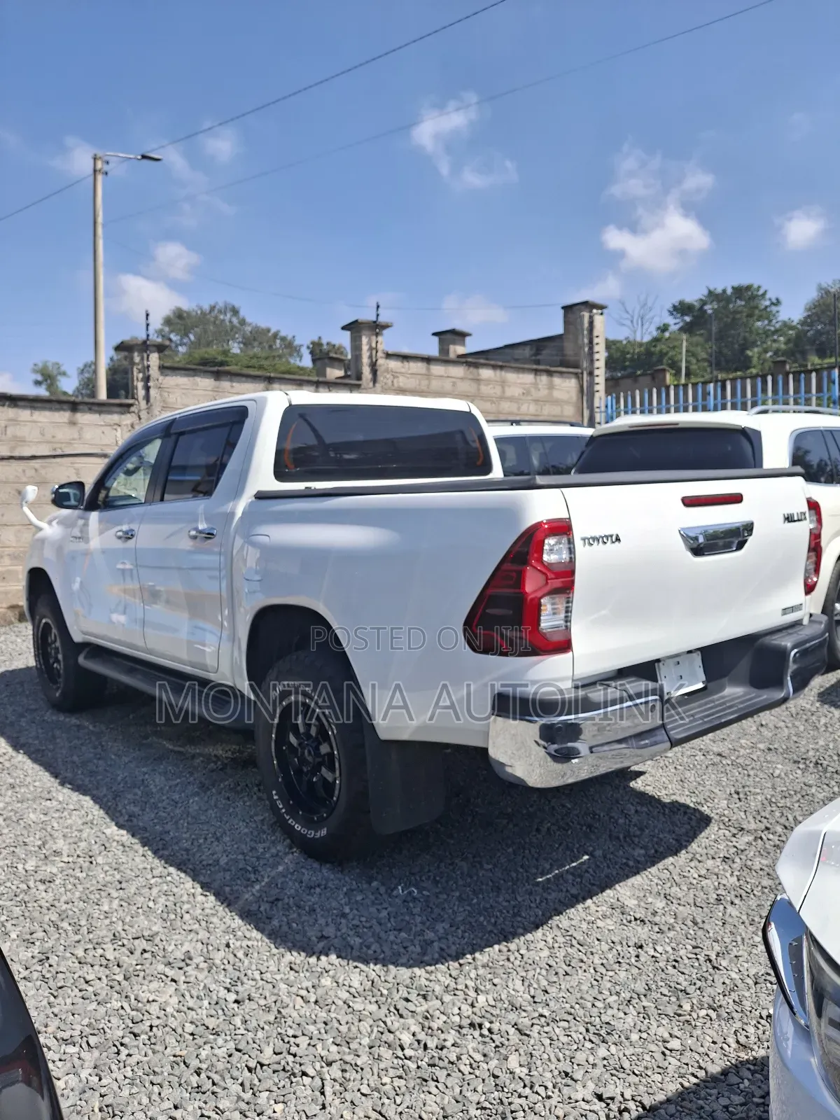 Toyota Hilux 2020 White