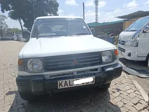 Mitsubishi Pajero Junior 1998 White