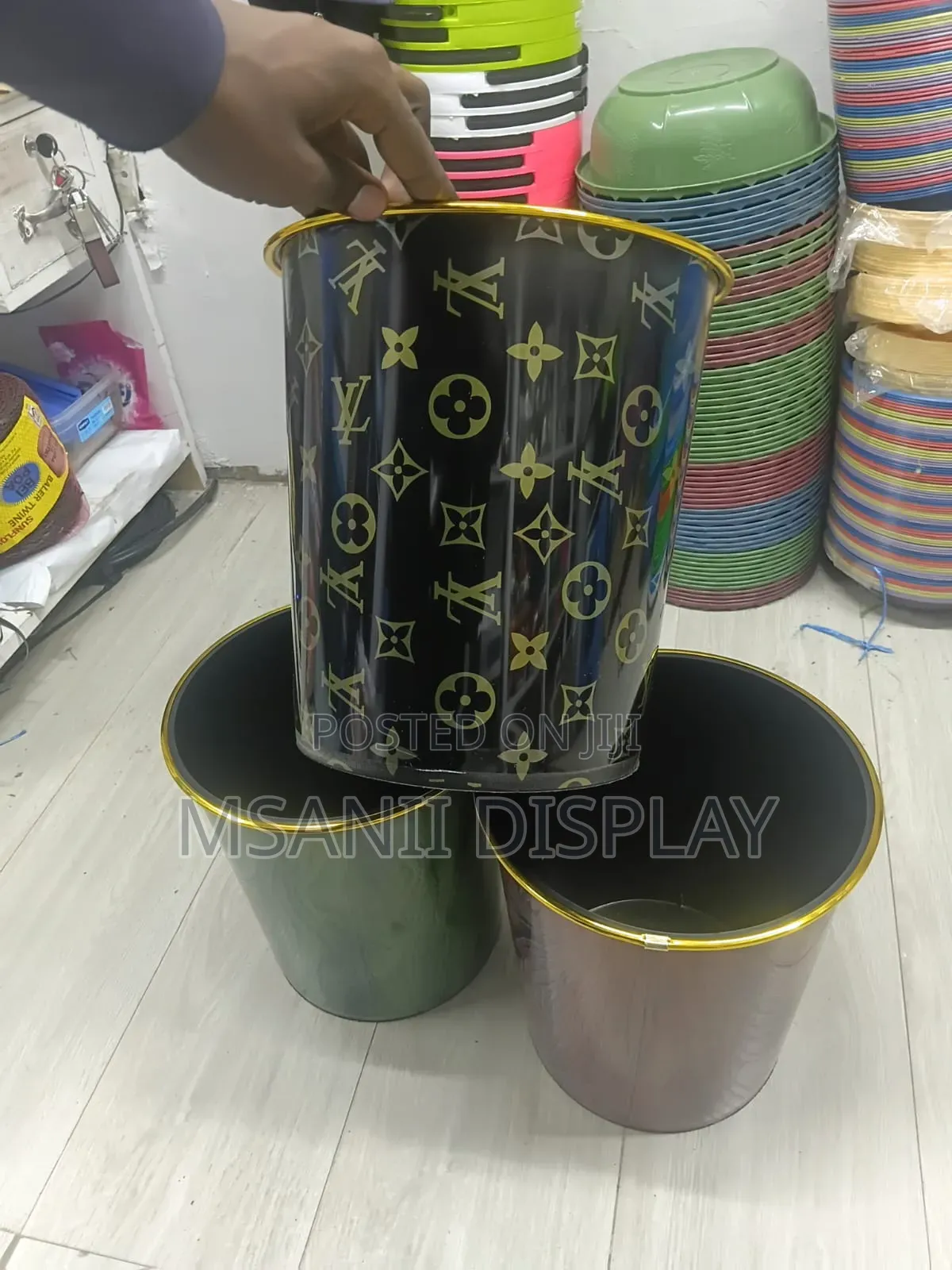 Ring Dustbins