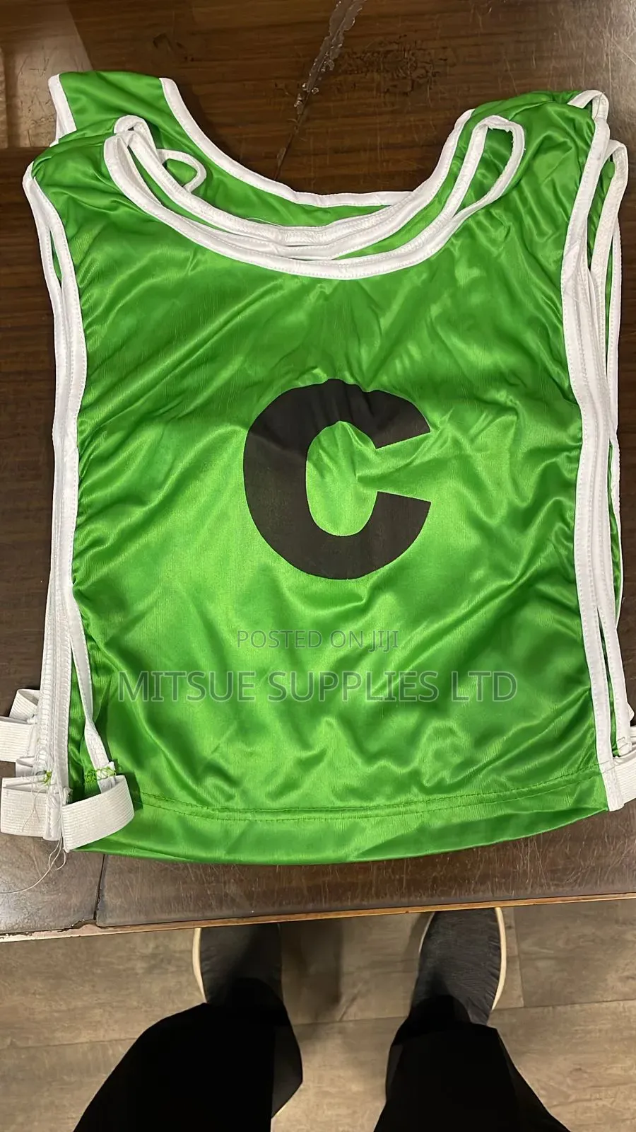 Netball Complete Set - Pair of Rings, Net, Mikasa and Set of 14 Bibs