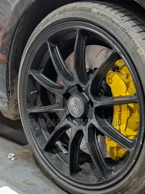 Continental Tires 235/35r19