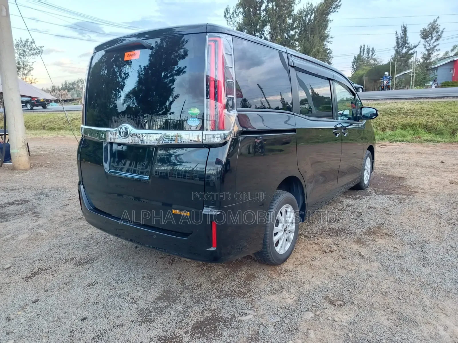 Toyota Noah 2.0 AWD (7 Seater) 2019 Black