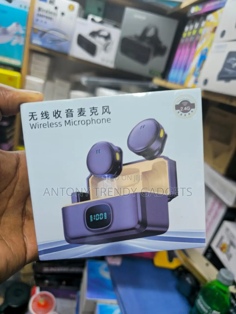 Q8 Wireless Recording Microphone for Vlog Streaming