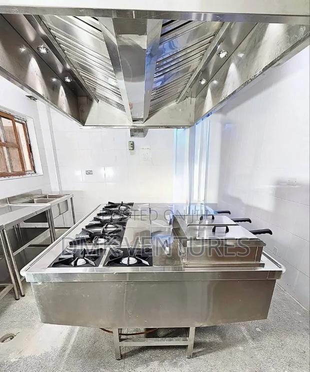 Modern Kitchen Set Up - main view