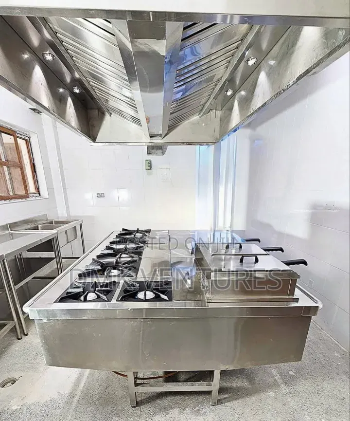 Modern Kitchen Set Up