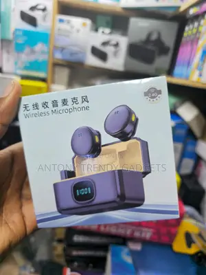 Q8 Dual Lavalier Microphone for Streaming Vlog Interview