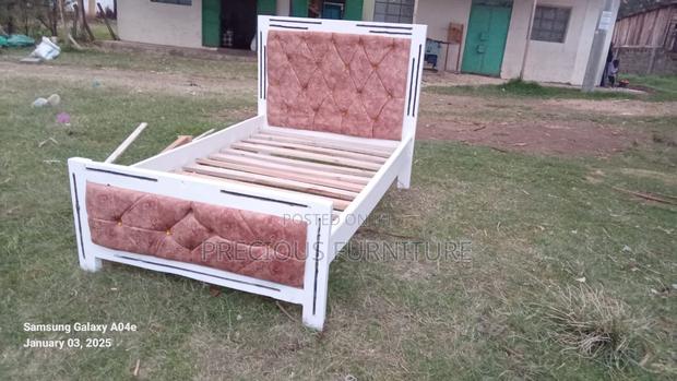 Brown Chester Bed 5x6