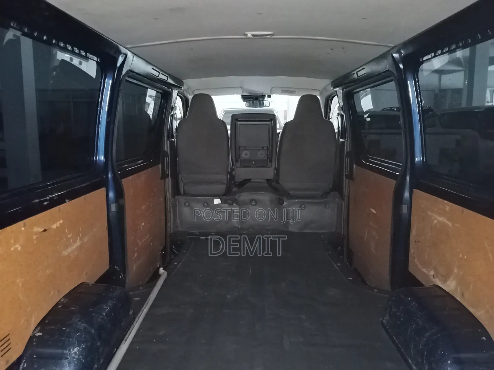Toyota HiAce 2019 Blue
