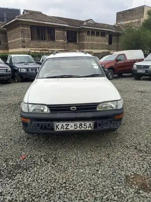 Toyota Corolla G-Touring 1999 White
