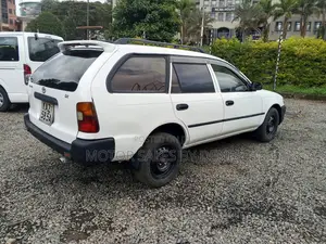 Toyota Corolla G-Touring 1999 White