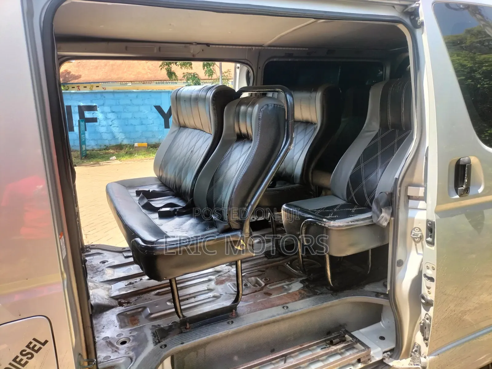 Toyota HiAce 2016 Silver