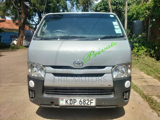 Toyota HiAce 2016 Silver