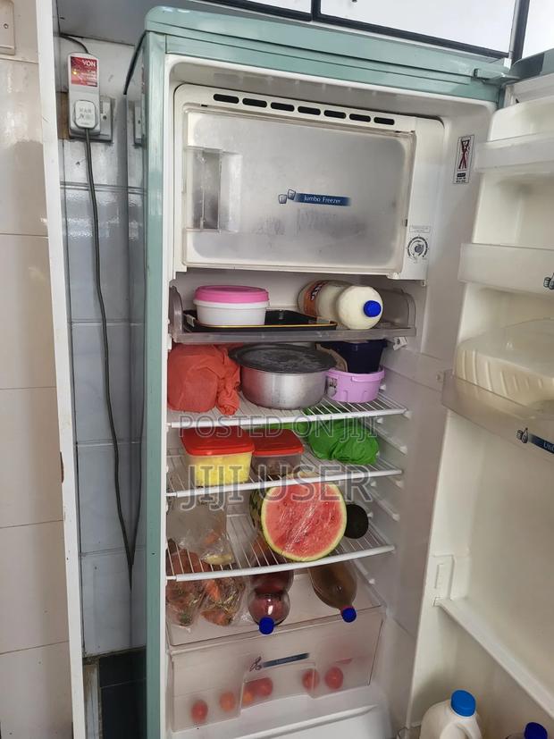 Toshiba Fridge 275litres(Used) - thumbnail 3