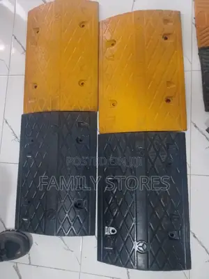 Rubber Speed Bump 1m X 5cm – Black Yellow | Road Safety