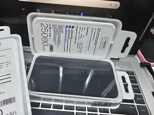 Veger V11w Fast Charging Power Bank With Safety Protection