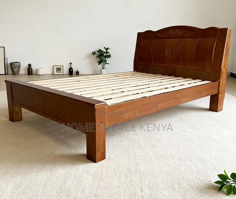 King Size Bed: Mahogany Bed With 10inch Matress and 2 Nightstands