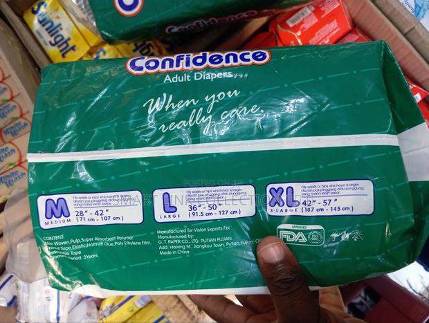 Confidence Medium Adult Diapers - thumbnail 2