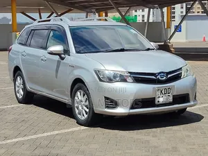 Toyota Corolla Fielder 2014 Silver