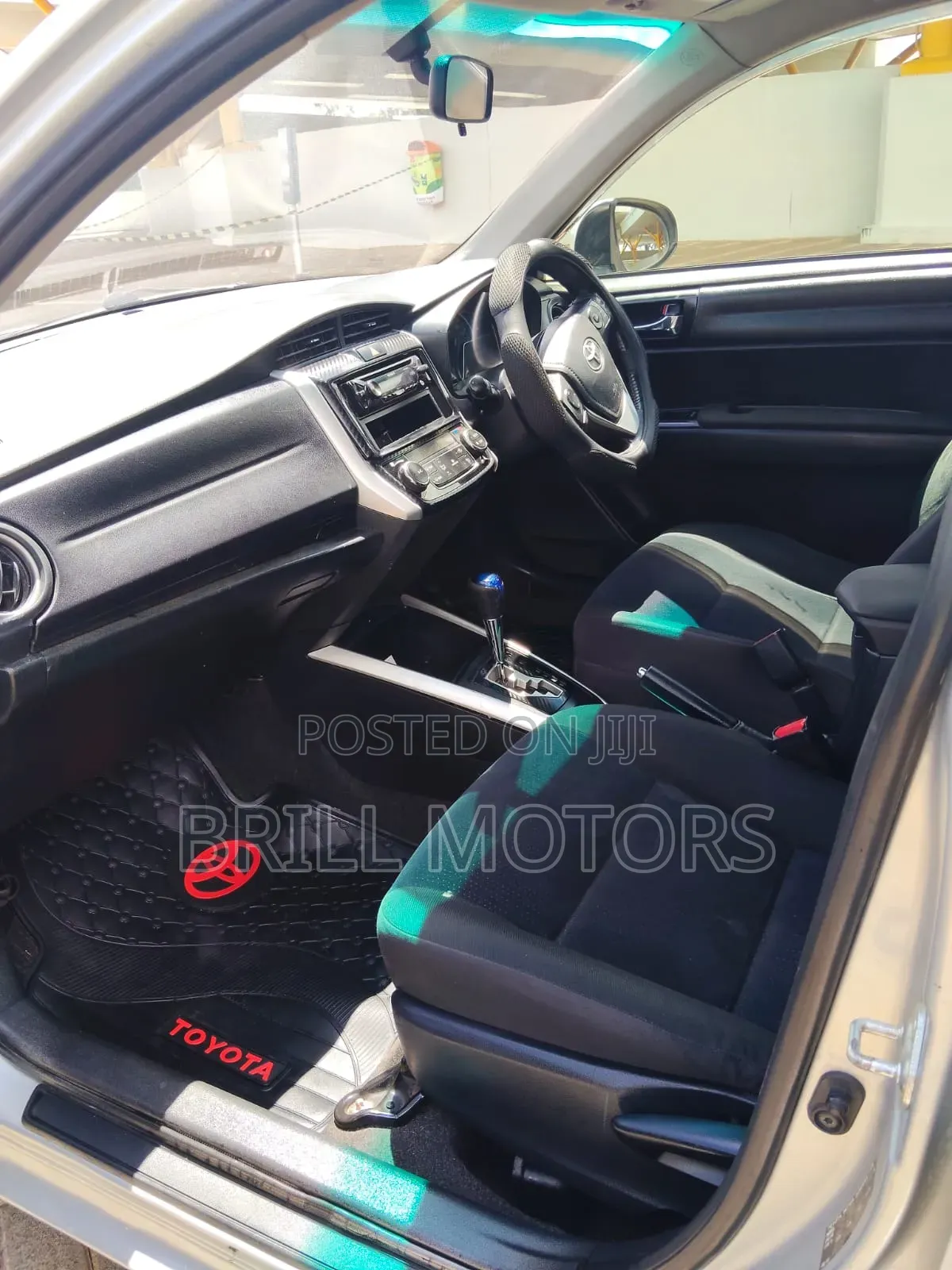 Toyota Corolla Fielder 2014 Silver