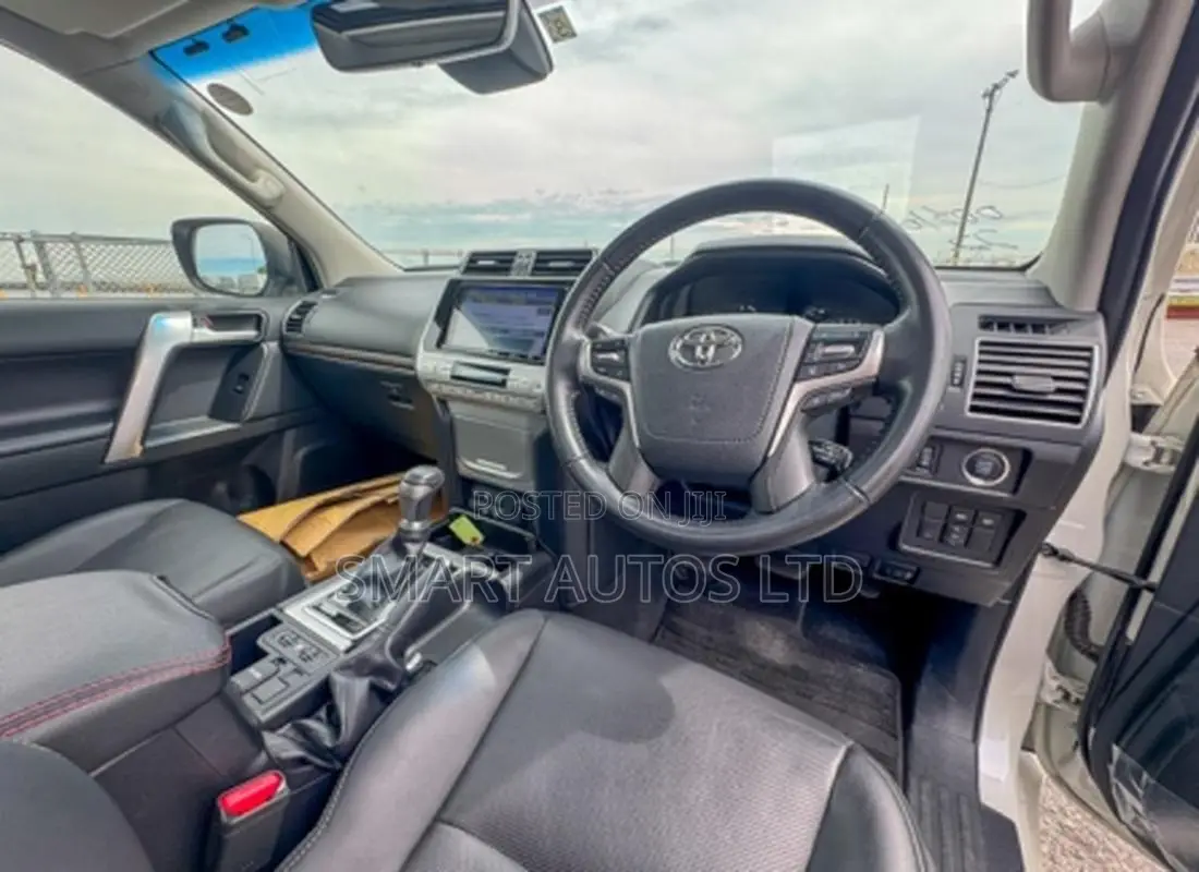 Toyota Land Cruiser Prado 2021
