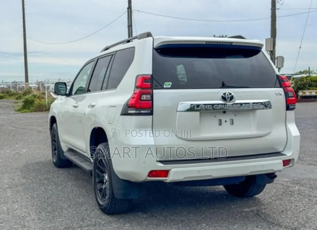 Toyota Land Cruiser Prado 2021