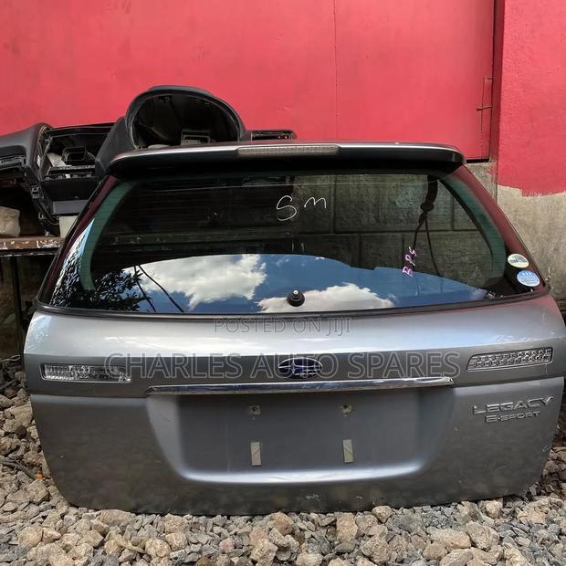 Subaru Legacy/Outback Tail Gates - thumbnail 3