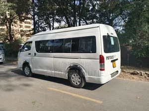 Toyota HiAce 2008 White