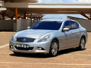 Nissan Skyline 2014 Silver