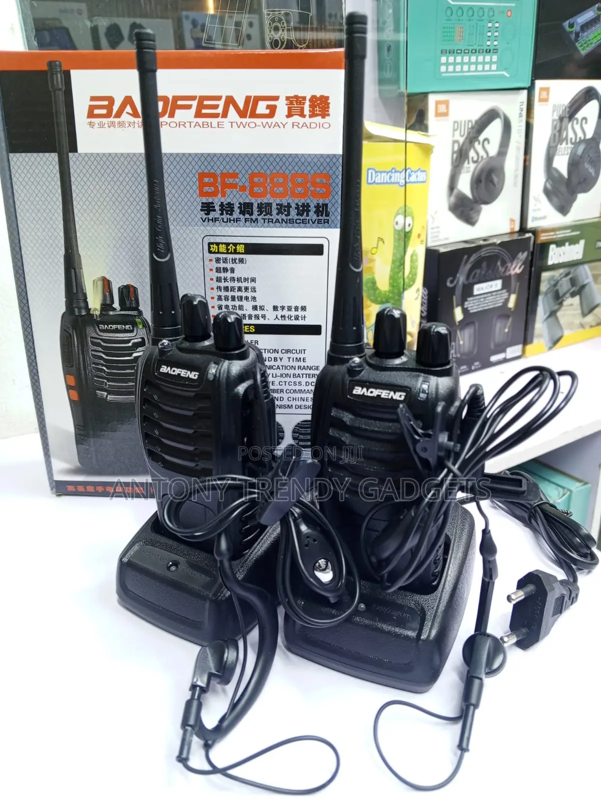 Baofeng Bf-888s Two Way Radio Pair With Earpieces
