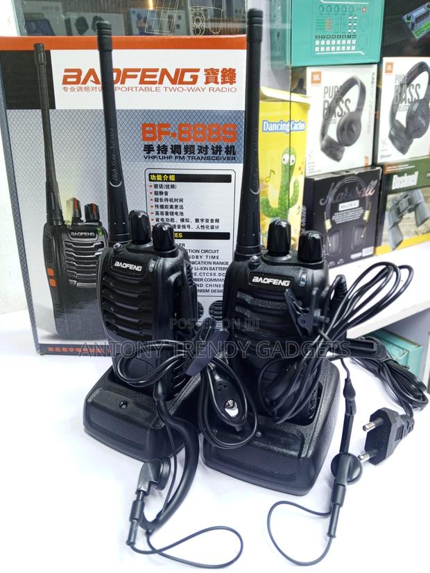 Baofeng Bf-888s Two Way Radio Pair With Earpieces - thumbnail 2