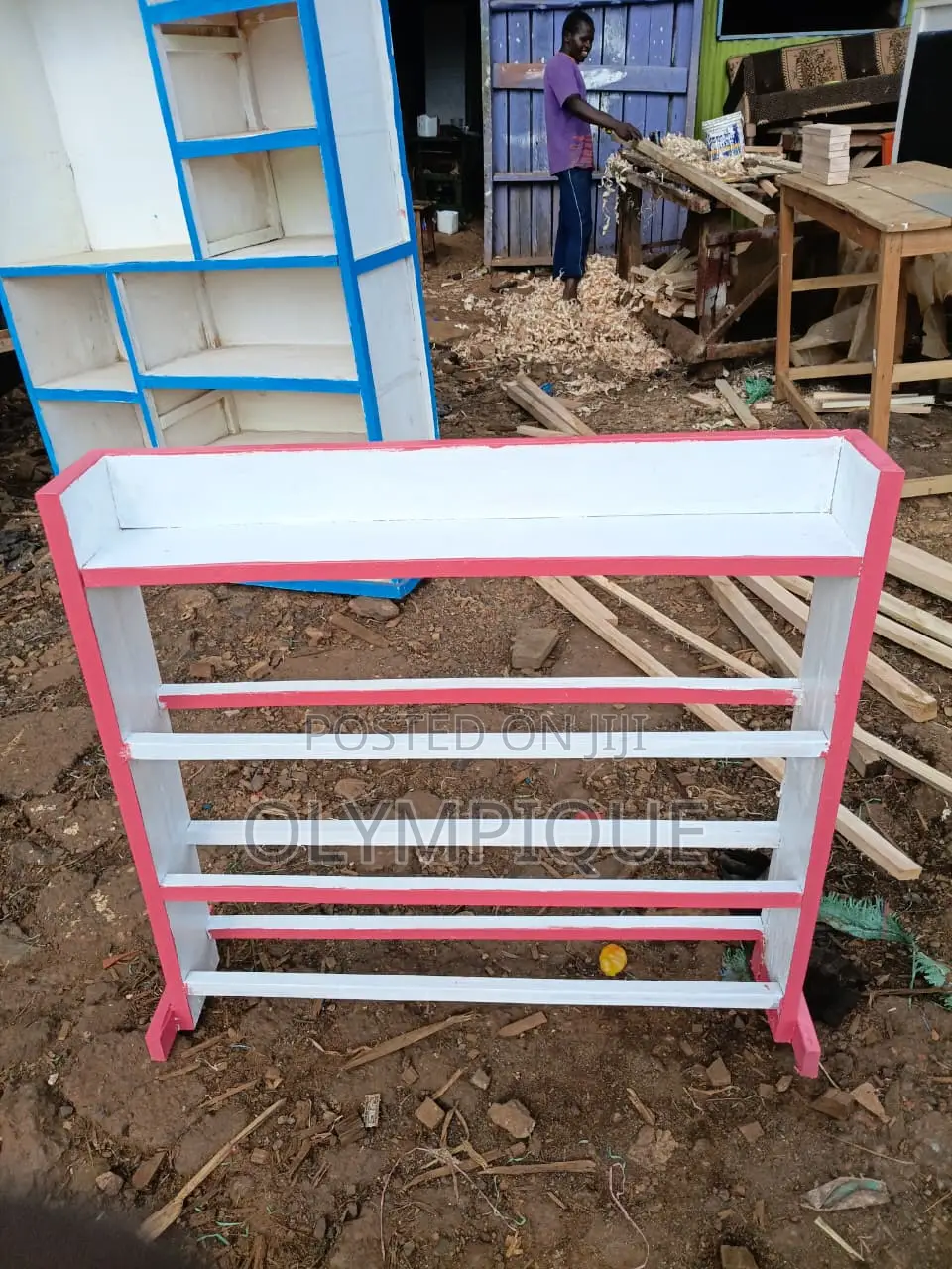 Modern White Red Stand