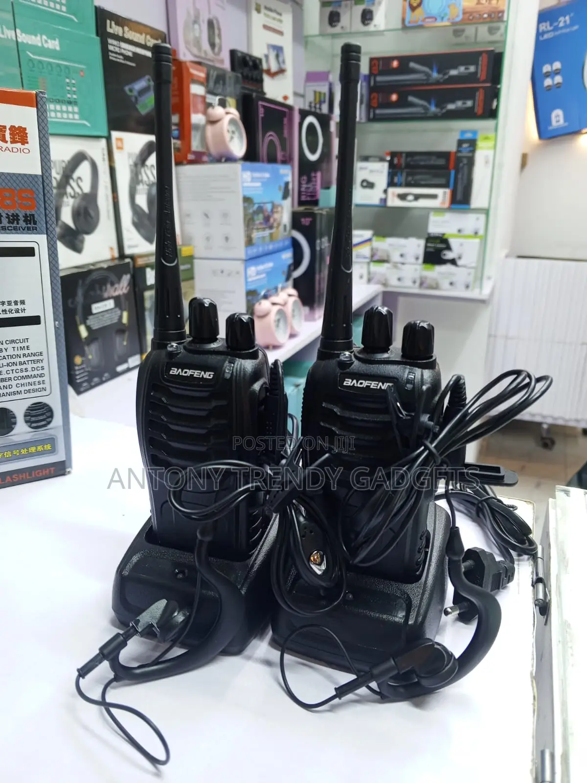 Bf-888s Walkie Talkie Pair 3-5km Uhf Communication Set