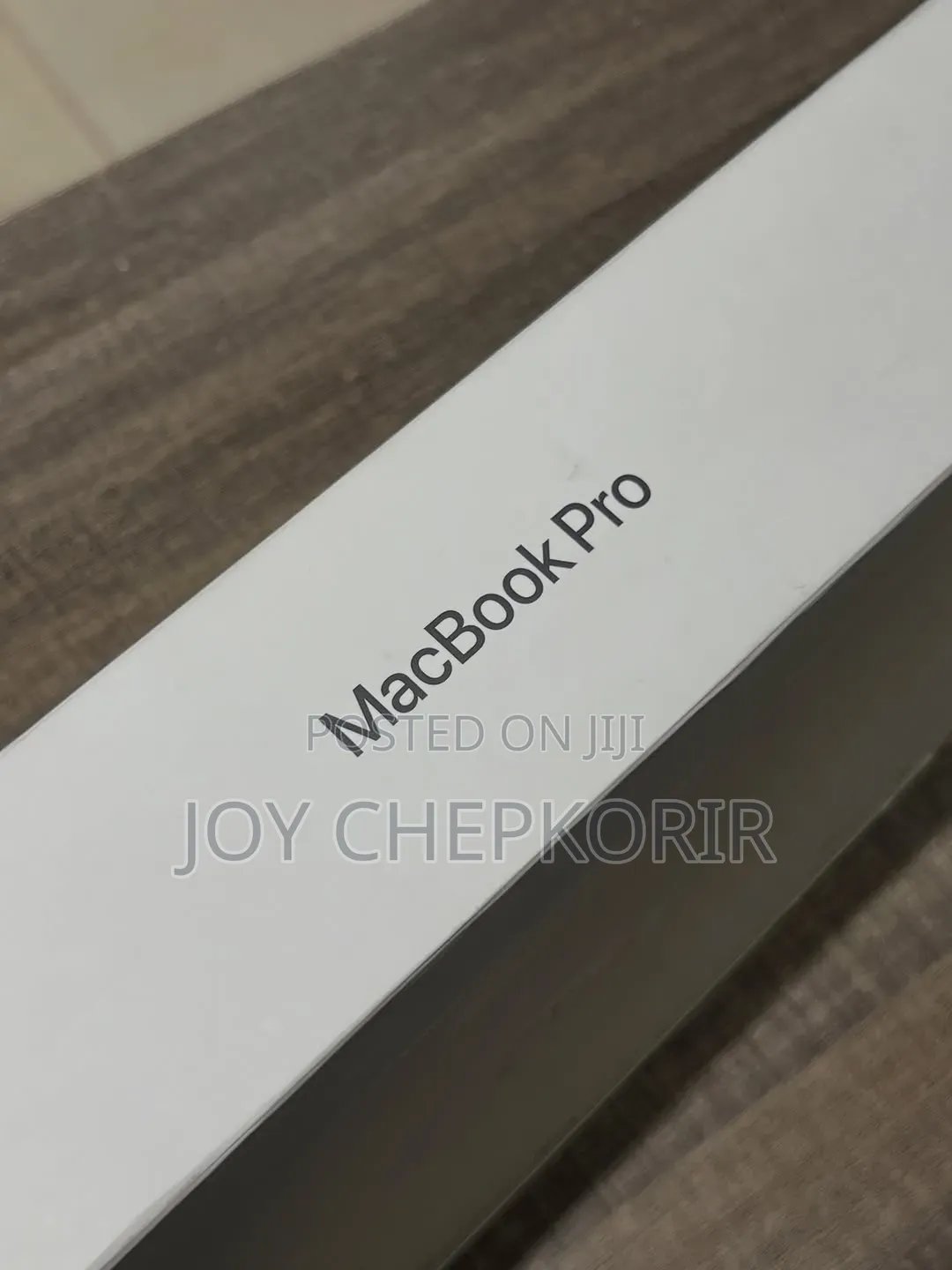 New Laptop Apple MacBook Pro 2025 M5 14-inch 16GB Apple M5 SSD 512GB