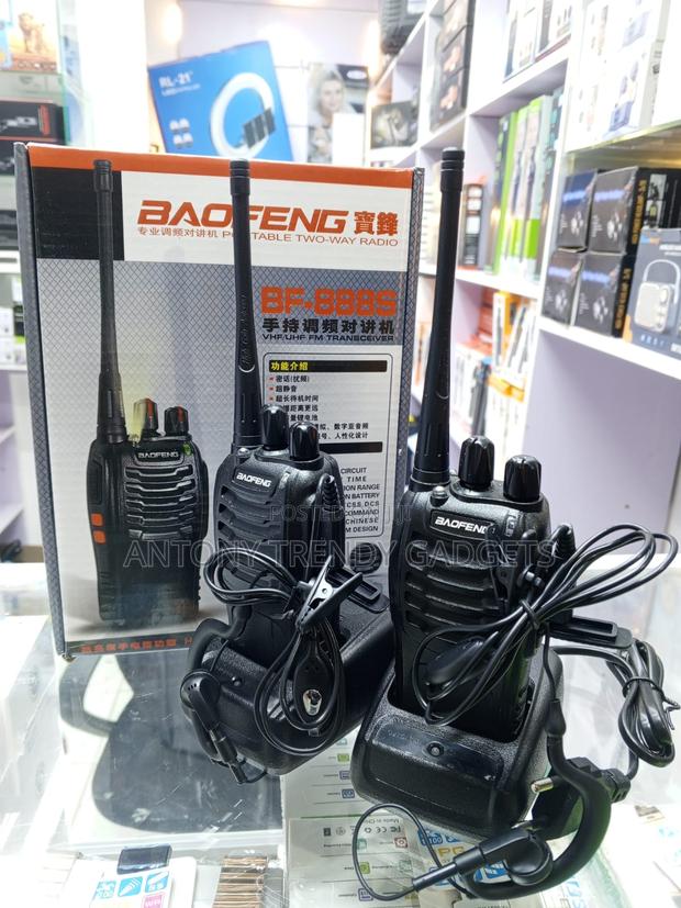 Bf-888s Portable Walkie Talkie Pair With Charging Dock - thumbnail 2