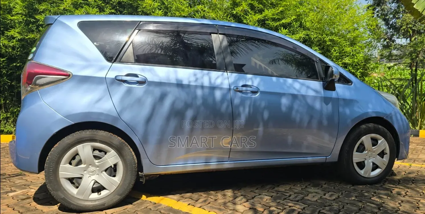 Toyota Ractis 2013 Blue