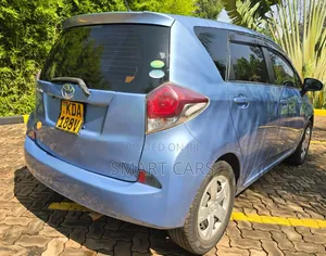 Toyota Ractis 2013 Blue
