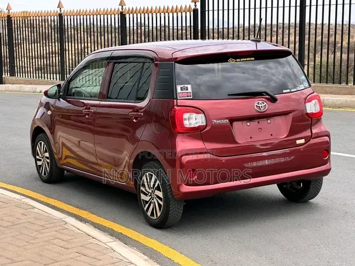 Toyota Passo 2019 Red