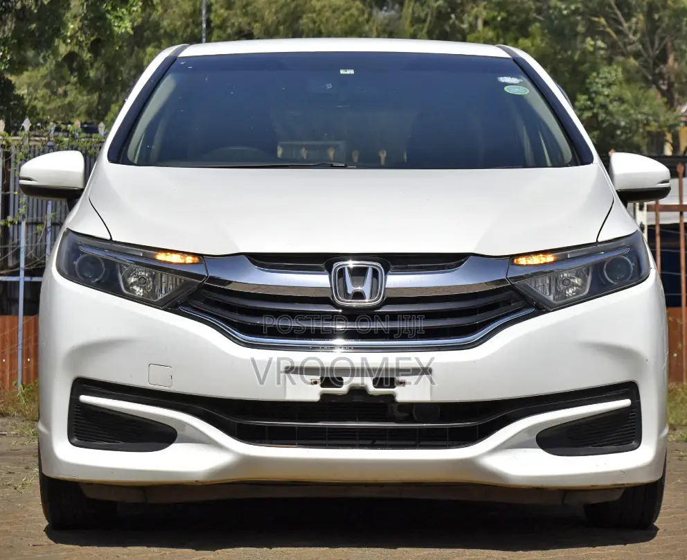 Honda Shuttle 2016 White