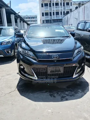 Toyota Harrier 2.0 4WD 2019 Black