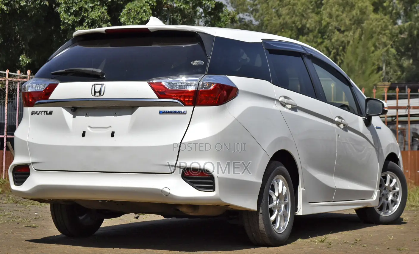 Honda Shuttle 2016 White