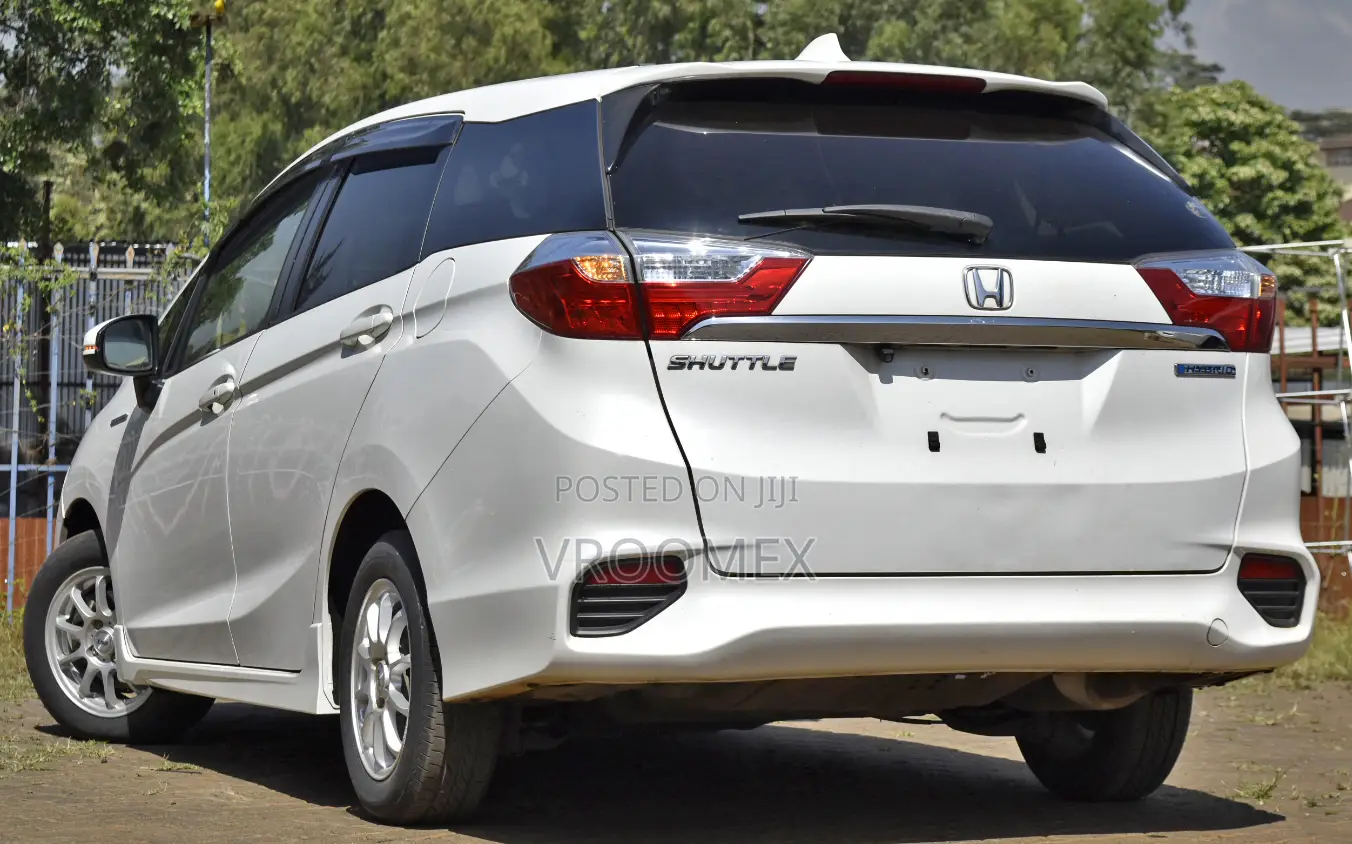 Honda Shuttle 2016 White