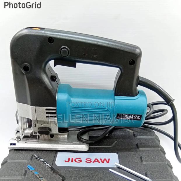 Makita Electric Jigsaw 700w