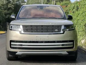 Land Rover Range Rover Vogue 2022 Gold